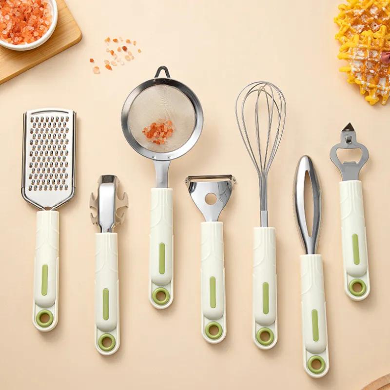 silicone-cooking-utensils-kitchen-utensil-heat-resistantturner-tongs-spatula-spoon-brush-whisk-wooden-handle-kitchen-gadgets-with-holder-cookware